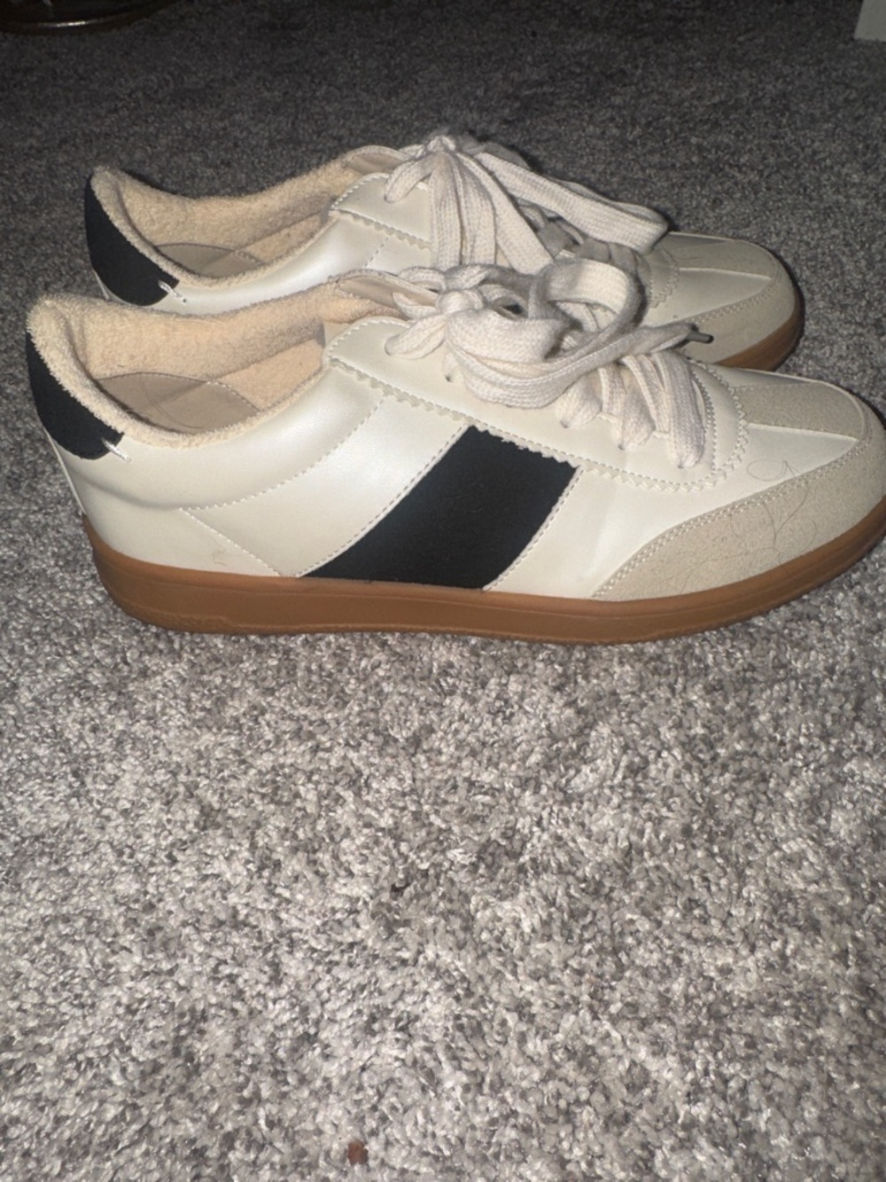 BEAST FASHION Cream and Black Athletic Sneakers NWOB